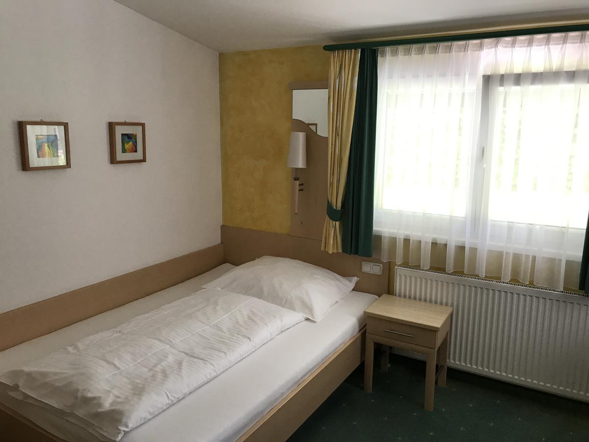 Gasthof "Zur Kanne" Markt Sankt Florian Exteriör bild