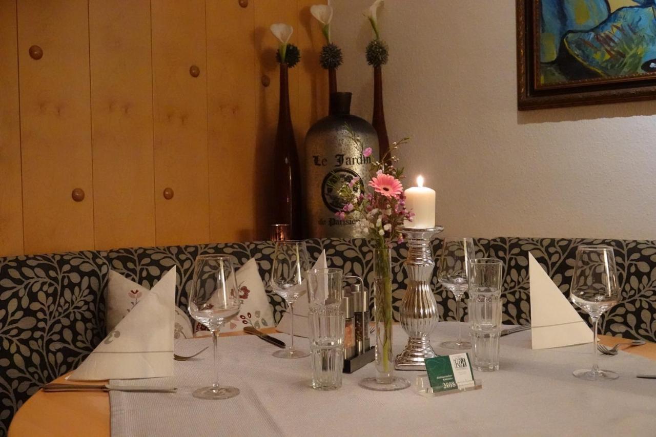 Gasthof "Zur Kanne" Markt Sankt Florian Exteriör bild